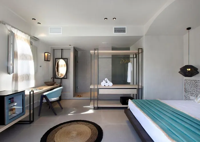 Parion Opus (adults Only) Naousa