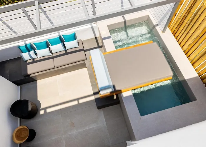 Parion Opus (adults Only) Naousa